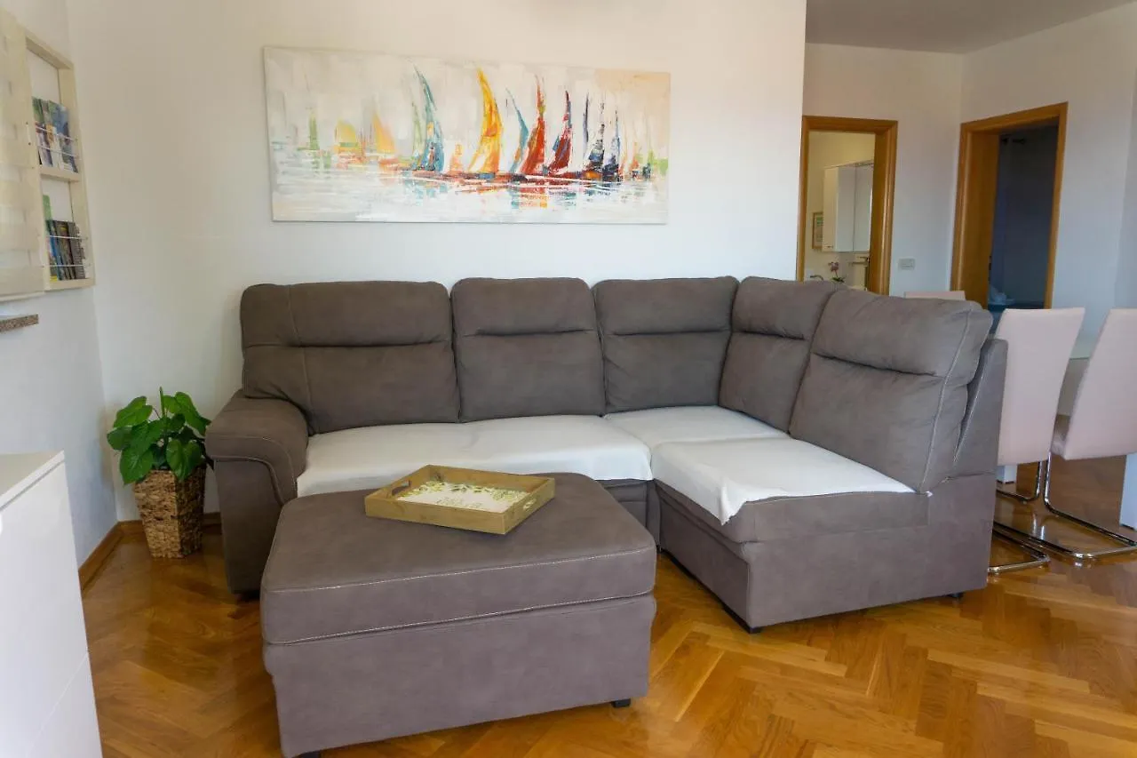 Apartment Jadran Malinska 0*,  Kroatien